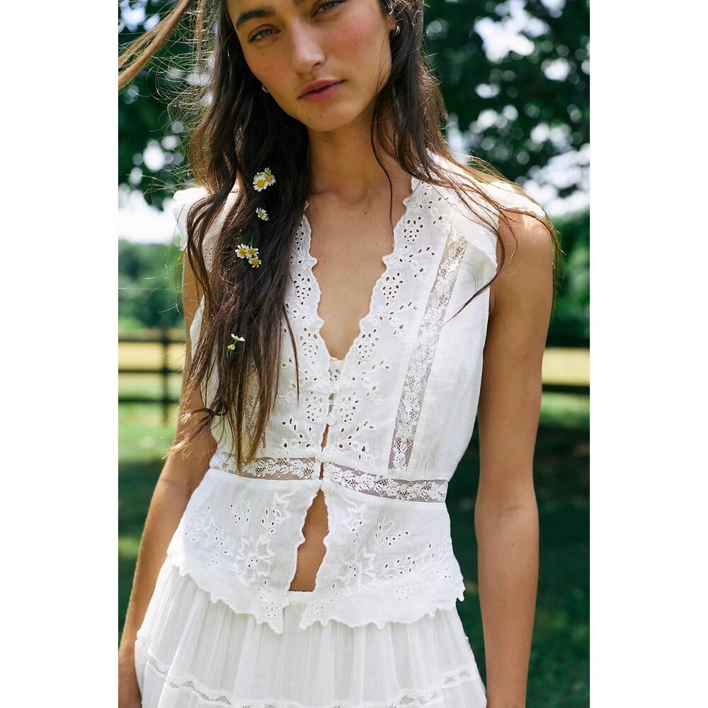 Free People Day Dreamer Top Eyelet Embroidered Ruffle Sleeveless Lace L 291978